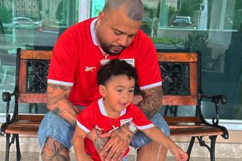 Dímelo Flow volvió a captar la atención de sus seguidores, pero esta vez no fue por una nueva producción musical ni por una colaboración internacional.