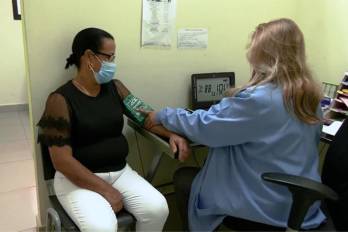 Se trata de una reapertura gradual en centros de salud ubicados en áreas remotas.