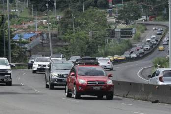 La ATTT activa operativo vial y detalla horarios de inversión de carriles.