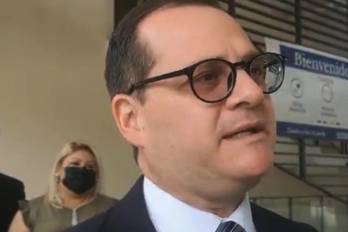 Ruiz Díaz acusó a Alejandro Miranda de usurpar funciones en la alcaldía.