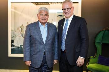 Mulino tuvo un encuentro con el secretario director del Comité Noruego del Nobel de la Paz 2025, Kristian Berg Harpviken, quien le informó que todo se encuentra coordinado para la ceremonia donde se galardonará a Machado.