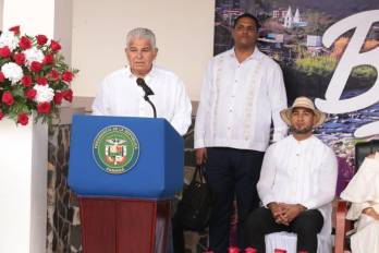 El mandatario participó en la jornada acompañado de su esposa, Maricel Cohen de Mulino, ministros, viceministros y autoridades de Boquete.