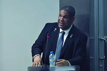 Godoy explicó que los auxilios forman parte de un subprograma que incluye becas para estudiantes distinguidos, convenios y concursos, con desembolsos que superan los $6 millones anuales.
