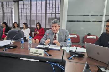 Pinzón durante su comparecencia en la sesión de la Comisión de Presupuesto de la Asamblea Nacional.
