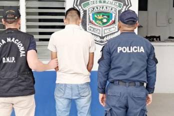 La aprehensión fue realizada por agentes de la Dirección Nacional de Inteligencia Policial de la Policía Nacional.