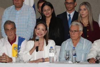 De acuerdo con Machado, la primera etapa ya habría concluido y la siguiente incluiría el desmantelamiento de estructuras que, según sus palabras, afectan tanto la economía como el funcionamiento institucional del país.