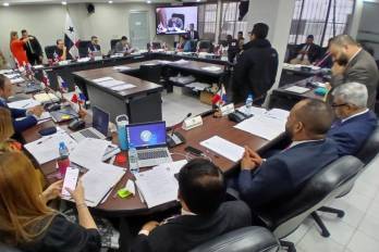 Durante dos días los diputados de la comisión debatieron el proyecto de ley No. 293.
