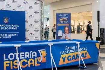 Se repartieron espectaculares premios en efectivo de B/. 10,000.00, B/. 5,000.00 y B/. 1,000.00.