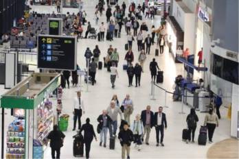 De León reiteró que el país necesita consolidar su crecimiento en el sector turístico.