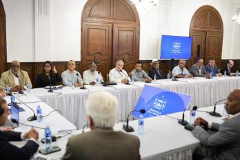 Montalvo destacó que la prioridad del Gobierno del presidente José Raúl Mulino es alcanzar en el corto plazo una solución temporal que permita aliviar la presión sobre el sector.