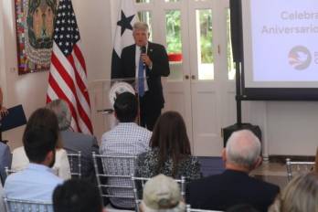 Según el director de la organización, el enfoque del Cuerpo de Paz se basa en trabajar junto con las comunidades.