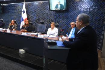 El primero en comparecer fue el abogado Juan Carlos Pérez Cortés, quien aspira al cargo de magistrado suplente.