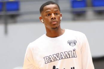 Iverson Molinar, figura de la selección de baloncesto de Panamá.