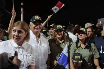 Las actividades se iniciaron a las 5:00 a.m. con las tradicionales dianas patrias en el Palacio de las Garzas