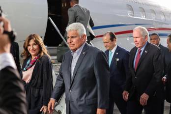 Mulino viajó acompañado de la primera dama, Maricel Cohen de Mulino.