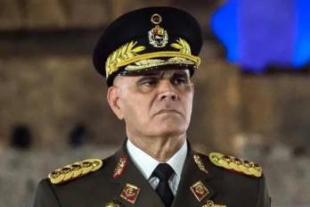 “El que no diga sí, se arrodille y diga sí, baje la cabeza ante el imperialismo norteamericano, ya corre el riesgo de ser señalado como narcotraficante, esa es la estrategia”, enfatizó Padrino López.