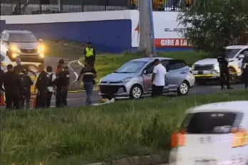 En el vehículo murió Roberto Othoniel Álvarez, de 33 años, quien aparecía en la lista de los más buscados de las autoridades por presuntos delitos relacionados con drogas.