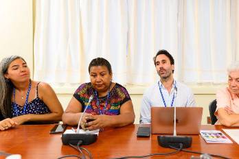 La delegación estuvo encabezada por el director ejecutivo de la organización, Iván Chanis Barahona, quién expuso ante la CIDH los resultados de una investigación.