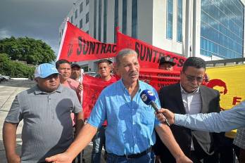 El dirigente sindical Genaro López denuncia persecución política.