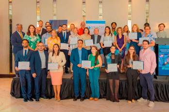 La Senacyt recibió 369 propuestas recibidas, de las cuales 162 avanzaron al foro de evaluación internacionales y 50 fueron priorizados, de los cuales 42 resultaron beneficiados por la convocatoria.