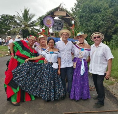 Participantes del desfile.