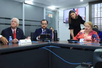 El TE aclaró que no se opone a una constituyente originaria y adelantó que trabaja en el proyecto de reformas electorales.
