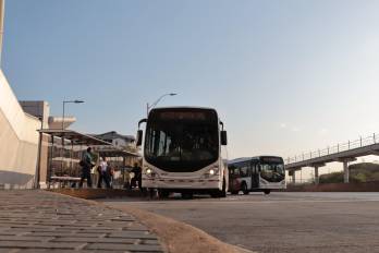 MiBus destacó que la implementación de la Ruta I182 busca optimizar los desplazamientos diarios de los pasajeros.