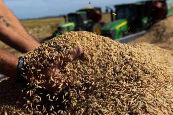 Según el ministro Rodolfo Linares, los pequeños productores son su prioridad.