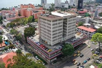 De acuerdo con la Tesorería Municipal, este descuento se aplica sobre el monto total de la anualidad de impuestos municipales .