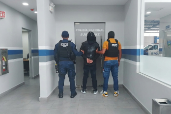La diligencia se realizó en calle 16 mediante un operativo de allanamiento ejecutado por unidades de la Policía Nacional
