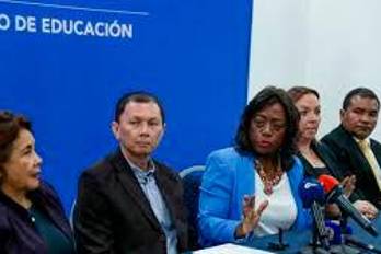 Lucy Molinar, ministra de Educación.