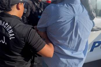 Según las autoridades, estas maniobras permitían facilitar las transacciones presuntamente fraudulentas en perjuicio del Estado.