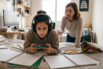 Una gran cantidad de contenido para adultos queda en manos de los menores de edad gracias a las redes sociales.