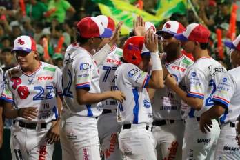 Los jugadores de Panamá Oeste celebrando la victoria ante Chiriquí.