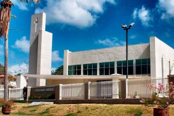 Fachada del Colegio Javier, ubicado en Clayton, ciudad de Panamá.