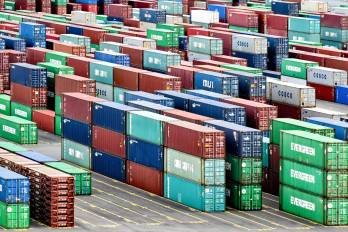 El comercio internacional mantiene su dinamismo en medio de un escenario global complejo.