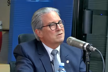 El Gobierno apuesta por telemedicina e inteligencia artificial ante la falta de especialistas en Panamá.
