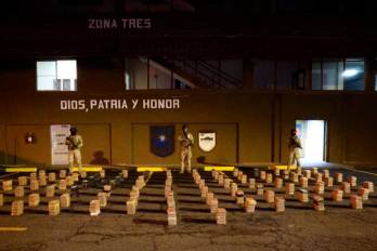 La droga fue hallada dentro de un contenedor distribuida en 10 sacos.