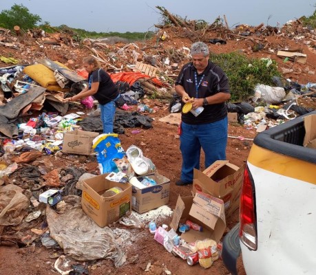 En lo que va del año 2023, la regional de Herrera ha decomisado y destruido 3,410 productos vencidos y 11 deteriorados.