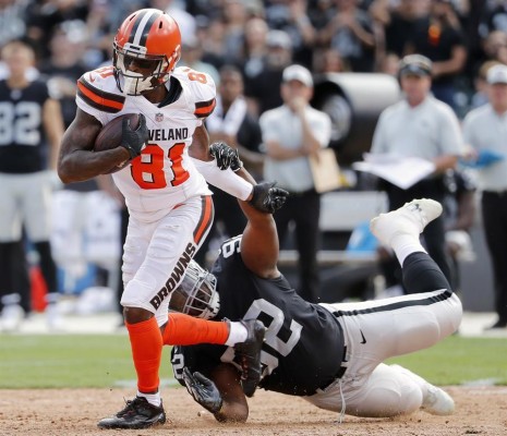 El receptor abierto de los Browns de Cleveland, Rashard Higgins. |