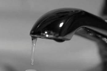 El Instituto de Acueductos y Alcantarillados Nacionales (Idaan) informó que, debido a múltiples fluctuaciones eléctricas, la planta potabilizadora de Laguna Alta se ha visto obligada a detener sus procesos de bombeo.