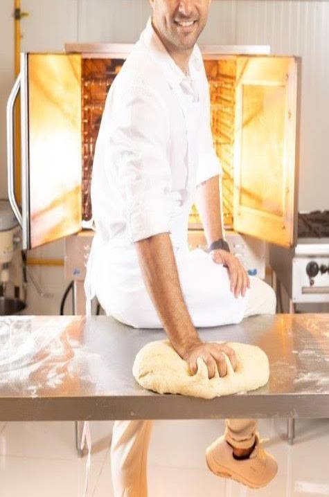 Bruno, aunque tiene su vida resuelta, no encuentra paz.