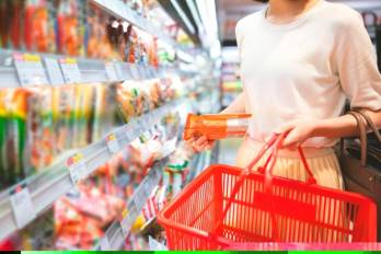 En las cadenas de los supermercados 99, la diferencia es de $13.24 y en los Riba Smith la variación es de $1.16.
