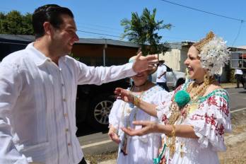Cabrera compartió a través de sus redes sociales, su participación en el desfile.