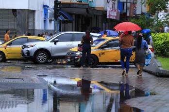 En la noche, las lluvias podrías extenderse hacia el Occidente del país.