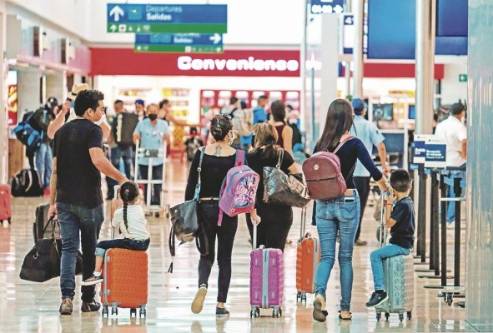 El tráfico de pasajeros en aeropuertos de la región crece un 4,1%