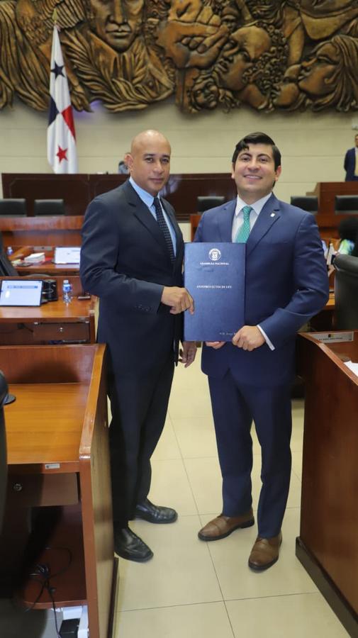 El diputado Jorge Bloise Iglesias es el proponente.