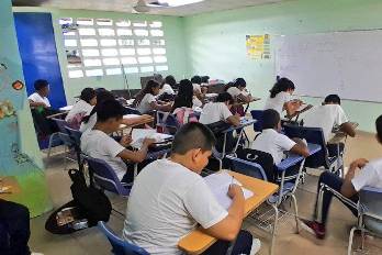 Las clases en los centros educativos oficiales estuvieron paralizadas por 80 días.