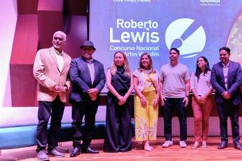 Ceremonia de premiación del Concurso Roberto Lewis.