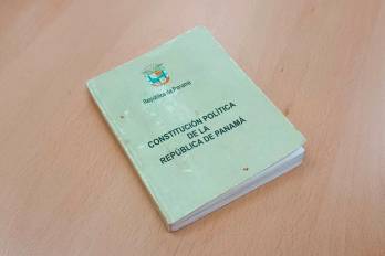 Seis meses de alfabetización constitucional